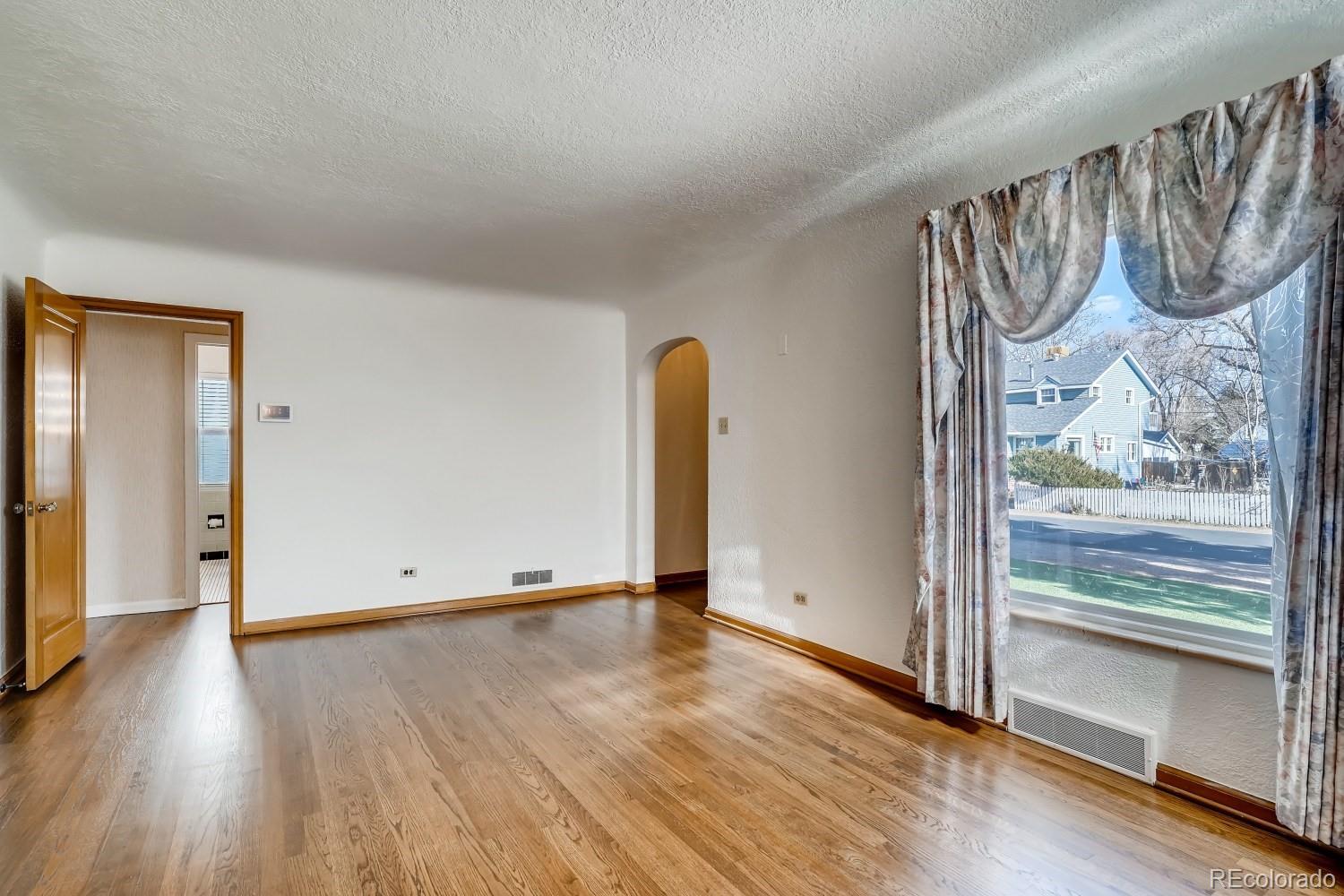 3829 Chase Street Wheat Ridge, CO 80212 - Photo 4 of 32 Gallery Image 4