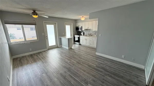 $1,600 | 2115 Northeast 42nd Court, Unit 206N, Lighthouse Point, FL 33064