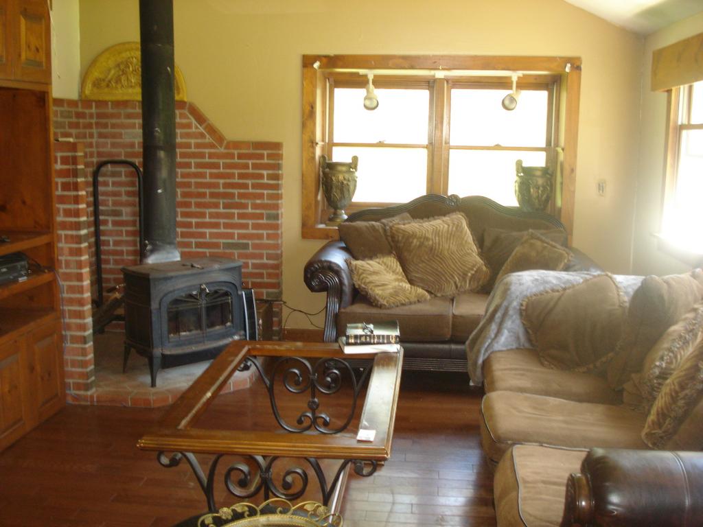 96 New Boston Road Kingston, NH 03848 - Photo 4 of 10