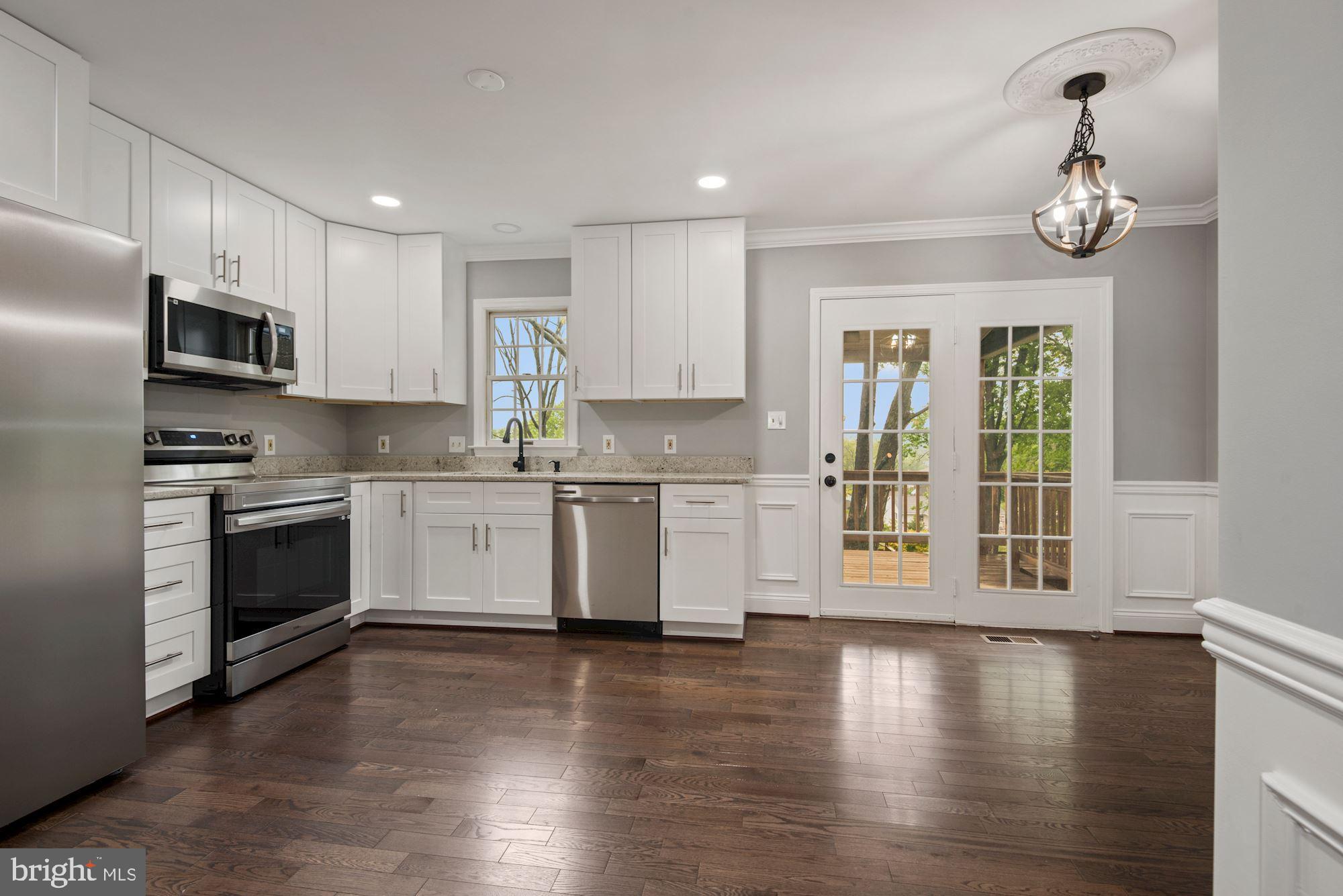 2046 Putnam Road Halethorpe, MD 21227 - Photo 1 of 33