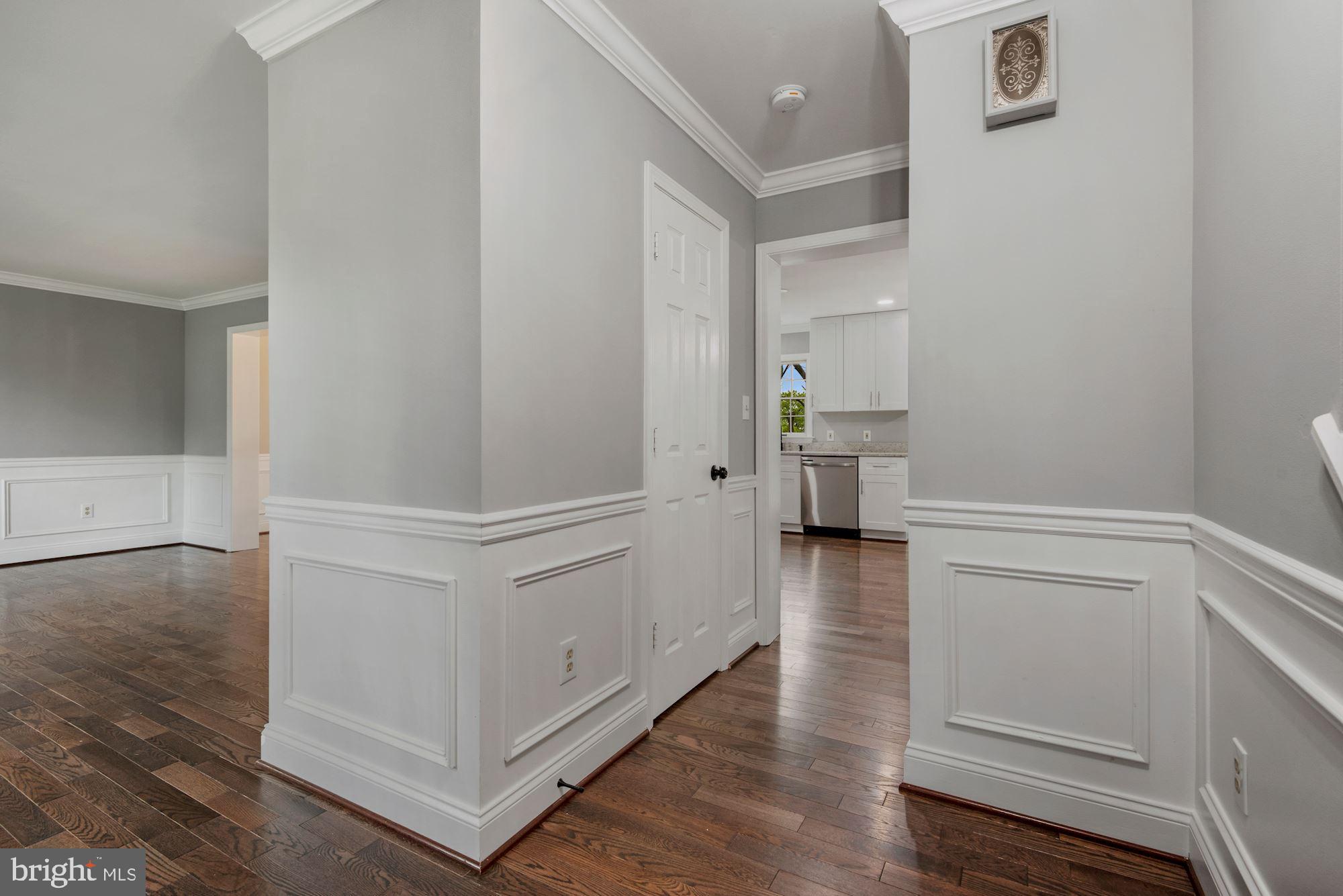 2046 Putnam Road Halethorpe, MD 21227 - Photo 12 of 33