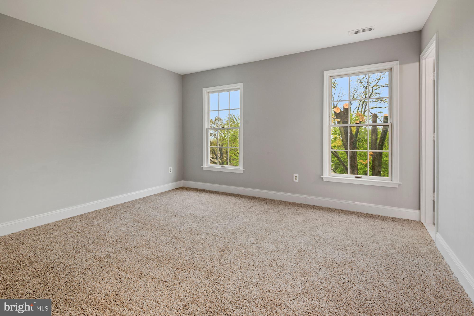 2046 Putnam Road Halethorpe, MD 21227 - Photo 22 of 33