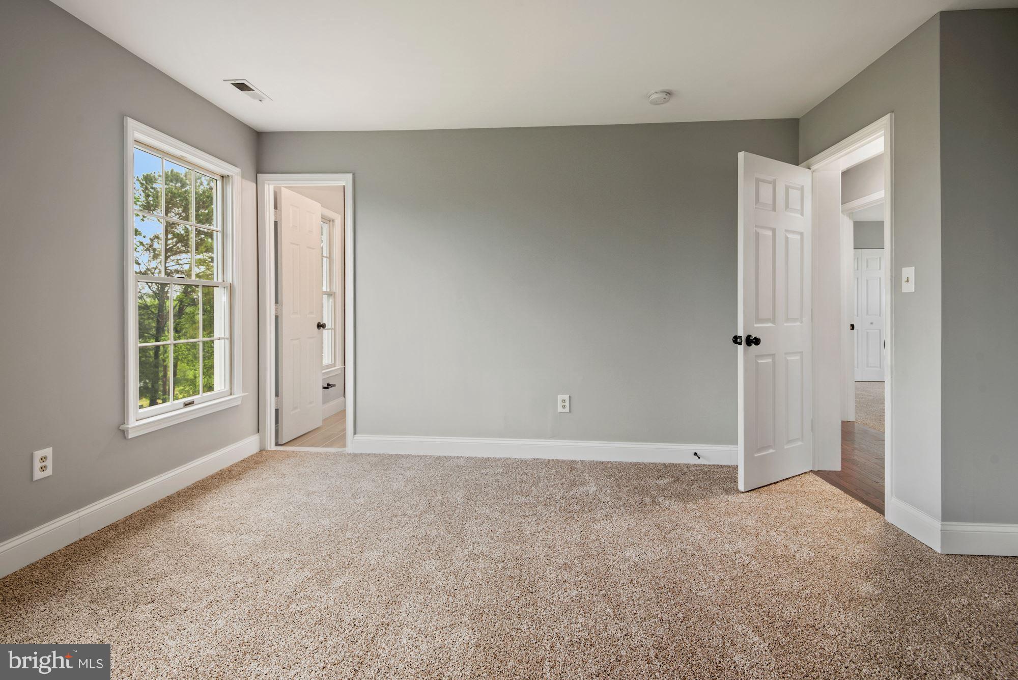 2046 Putnam Road Halethorpe, MD 21227 - Photo 24 of 33