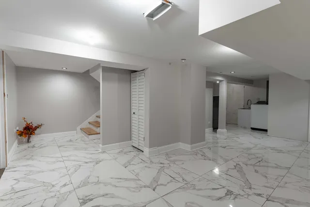 $299,000 | 5715 South Hoyne Avenue, Chicago, IL 60636