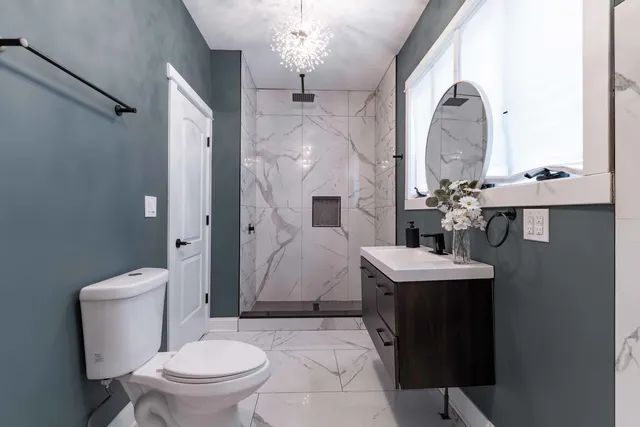 $299,000 | 5715 South Hoyne Avenue, Chicago, IL 60636