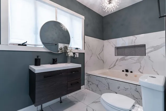 $299,000 | 5715 South Hoyne Avenue, Chicago, IL 60636