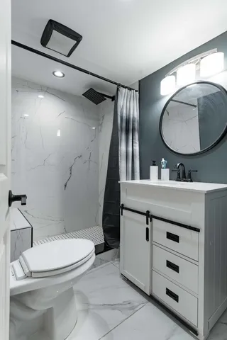 $299,000 | 5715 South Hoyne Avenue, Chicago, IL 60636