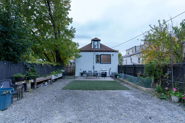 $299,000 | 5715 South Hoyne Avenue, Chicago, IL 60636