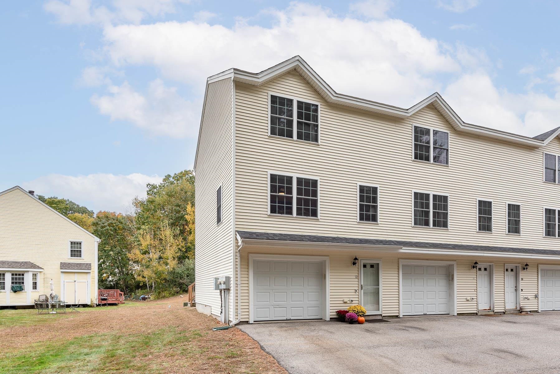 138 Exeter Road, Unit 12 Epping, NH 03042 - Photo 1 of 28