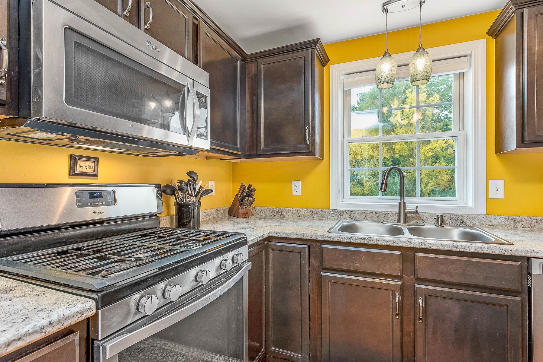 138 Exeter Road, Unit 12 Epping, NH 03042 - Photo 27 of 28