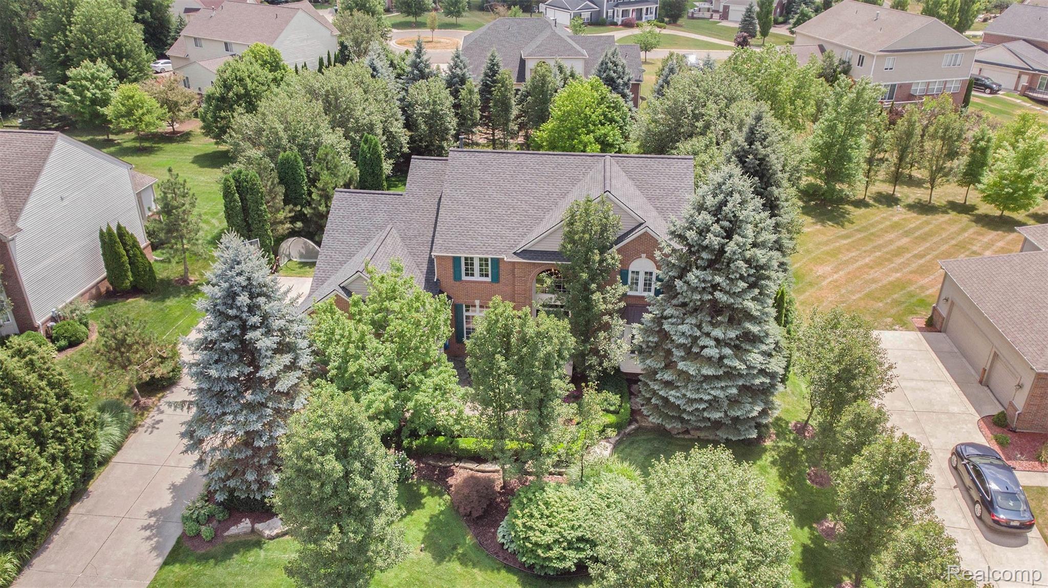 79 Oakbridge Drive Rochester, MI 48306 - Photo 42 of 46 DJI_0214-2.jpg