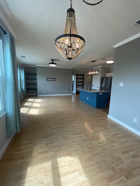 7501 Shadowridge Run, Unit 135 Austin, TX 78749 - Photo 8 of 23 an empty room with a space