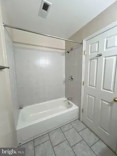 $3,200 | 22464 Maison Carree Square, Ashburn, VA 20148