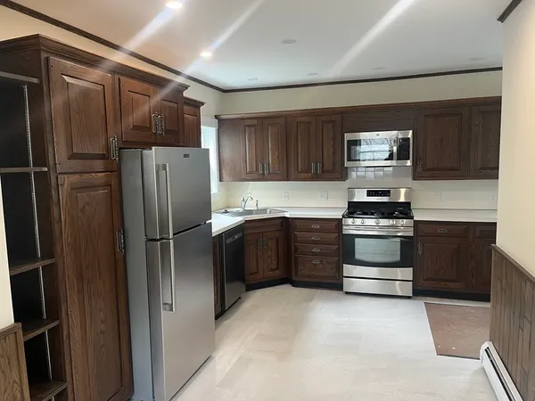 $4,500 | 69 Berwick Street, Unit 1, Belmont, MA 02478
