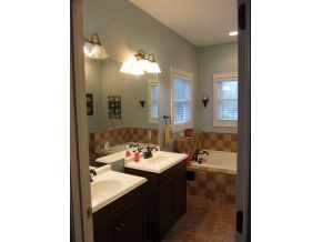 553 Hortons Summit Road Duffield, VA 24244 - Photo 11 of 24 Master Bath