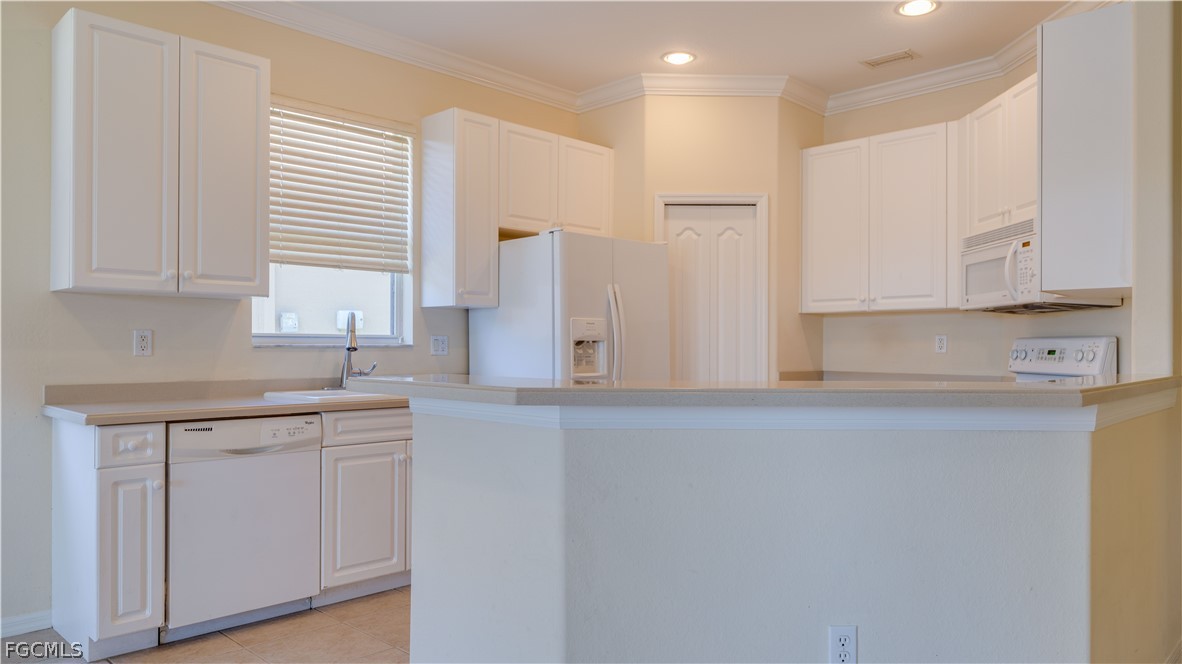 4725 Fairloop Run Lehigh Acres, FL 33973 - Photo 16 of 37 Gallery Image 16