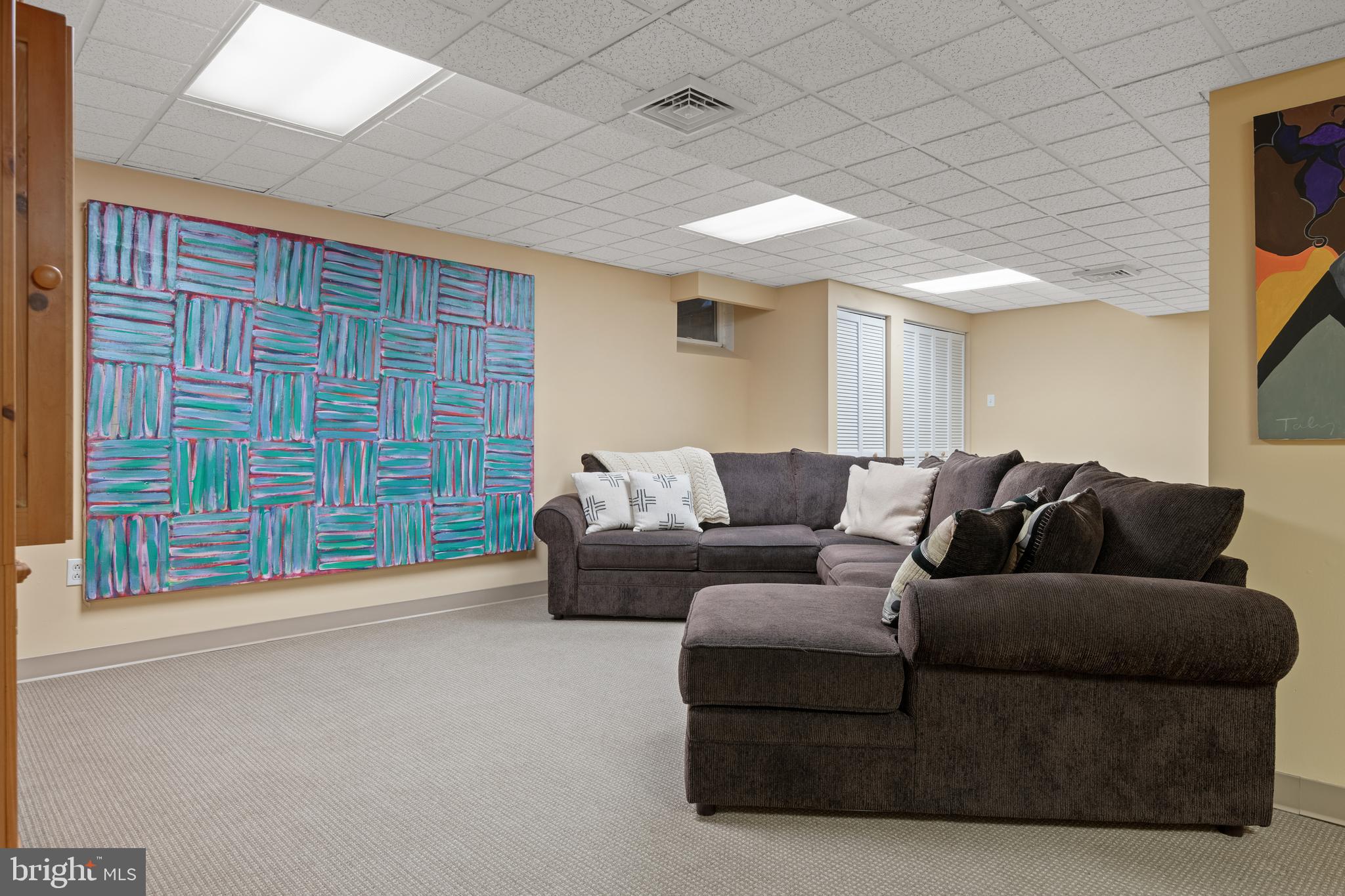 2705 Spring Valley Road Lancaster, PA 17601 - Photo 43 of 60 a living room with furniture and a window