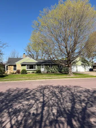 $259,900 | 31 East Lake Avenue, Minnesota Lake, MN 56068