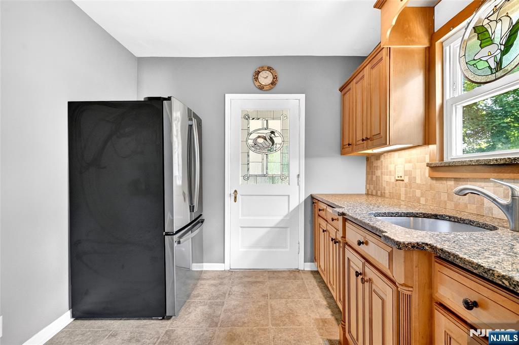423 Closter Dock Road Closter, NJ 07624 - Photo 12 of 40