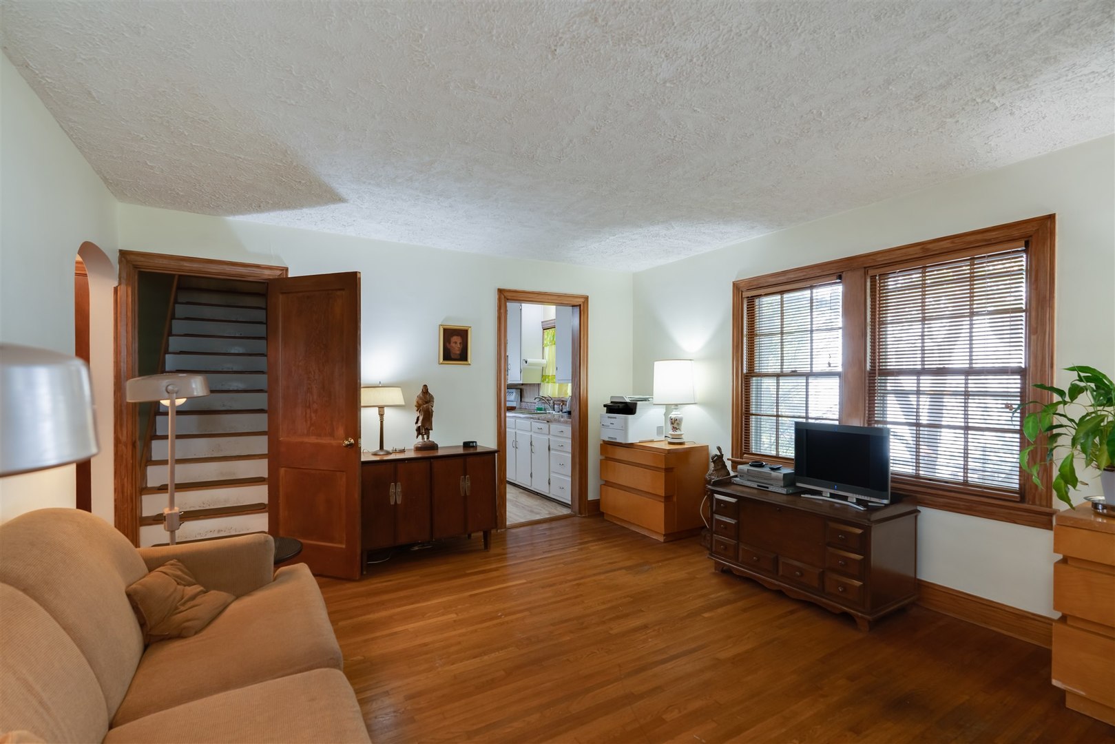 32 White Place Bloomington, IL 61701 - Photo 4 of 26 a living room with furniture and large windows