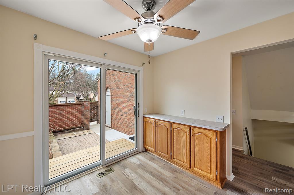 418 Willow Grove Lane Rochester Hills, MI 48307 - Photo 15 of 42