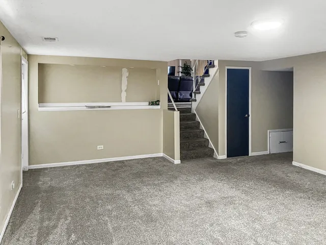 a view of a big room with closet area