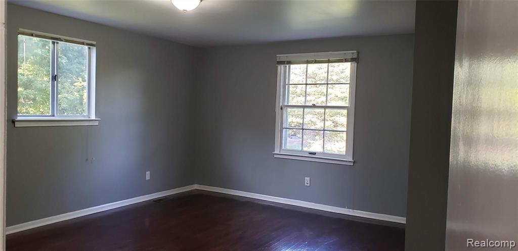 2960 Acorn Road Bloomfield Hills, MI 48302 - Photo 33 of 36