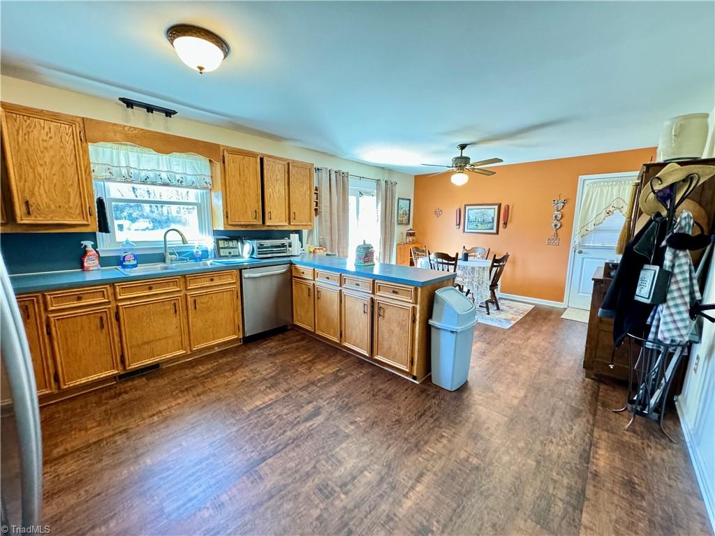695 McKinley Road Traphill, NC 28685 - Photo 9 of 22 Gallery Image 9