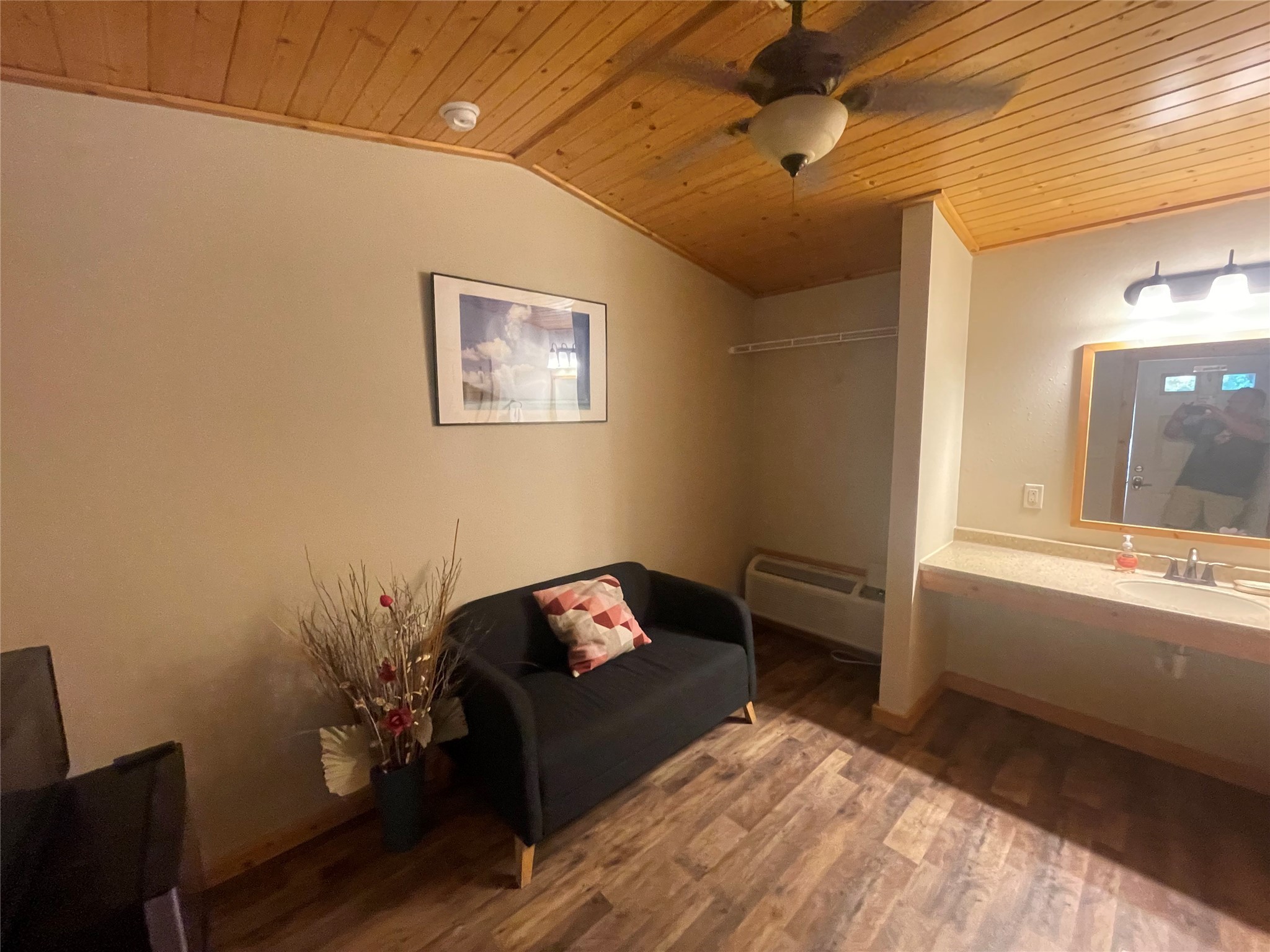 1104 Rorem Avenue Palacios, TX 77465 - Photo 11 of 20