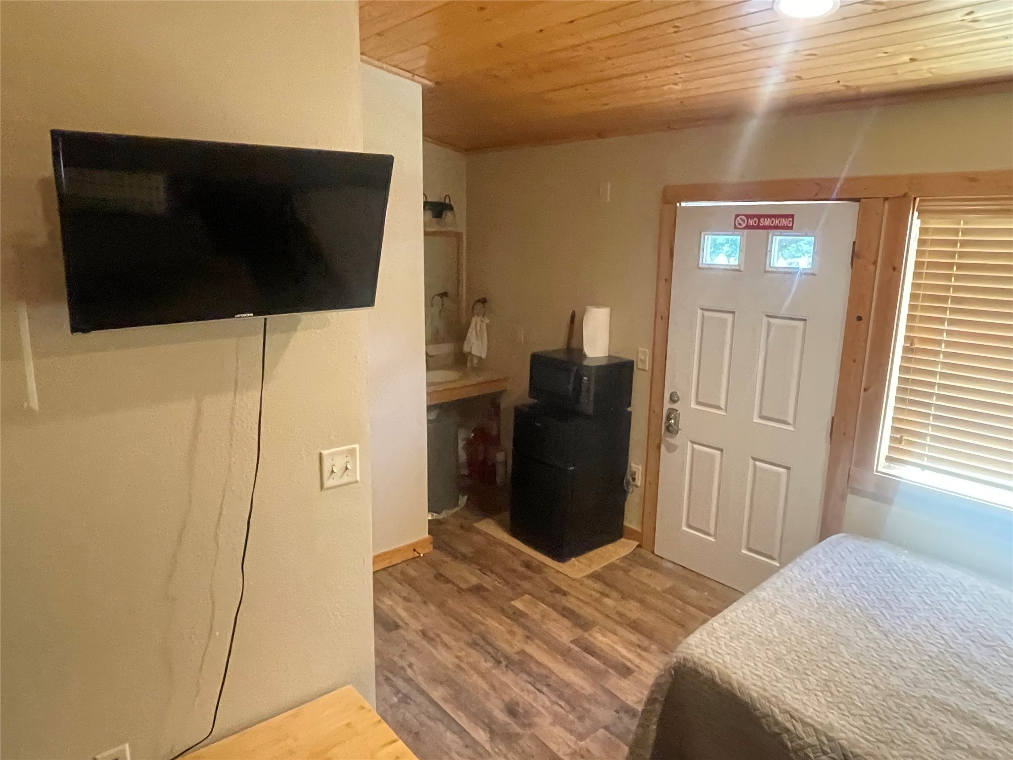 1104 Rorem Avenue Palacios, TX 77465 - Photo 14 of 20