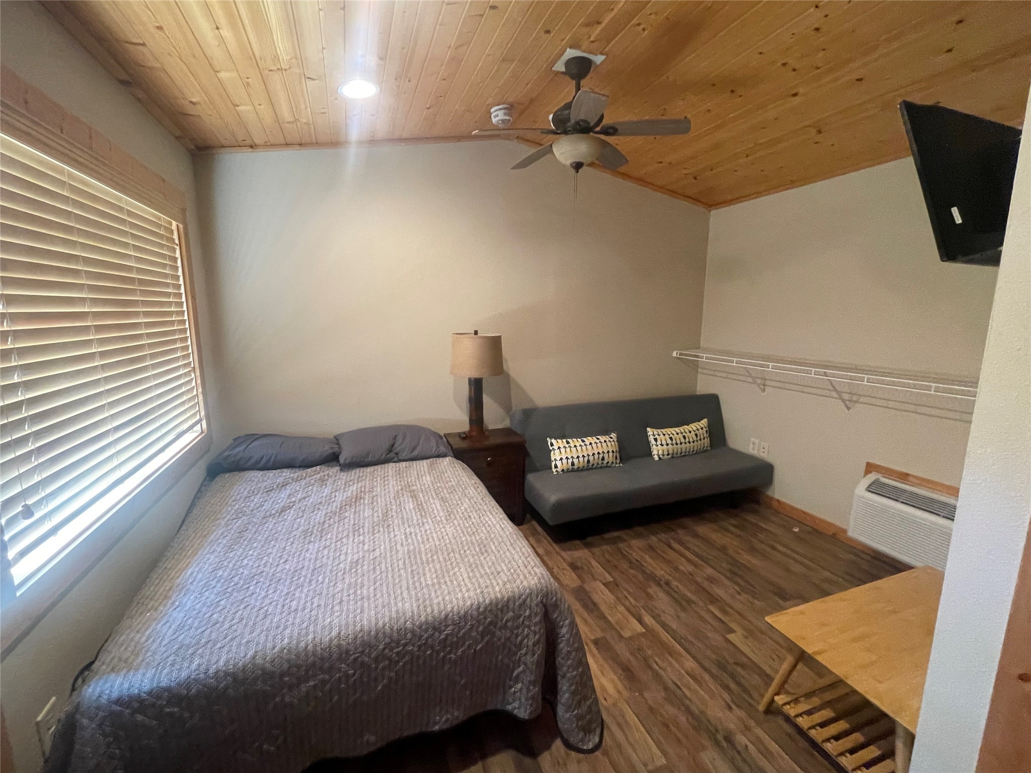 1104 Rorem Avenue Palacios, TX 77465 - Photo 15 of 20