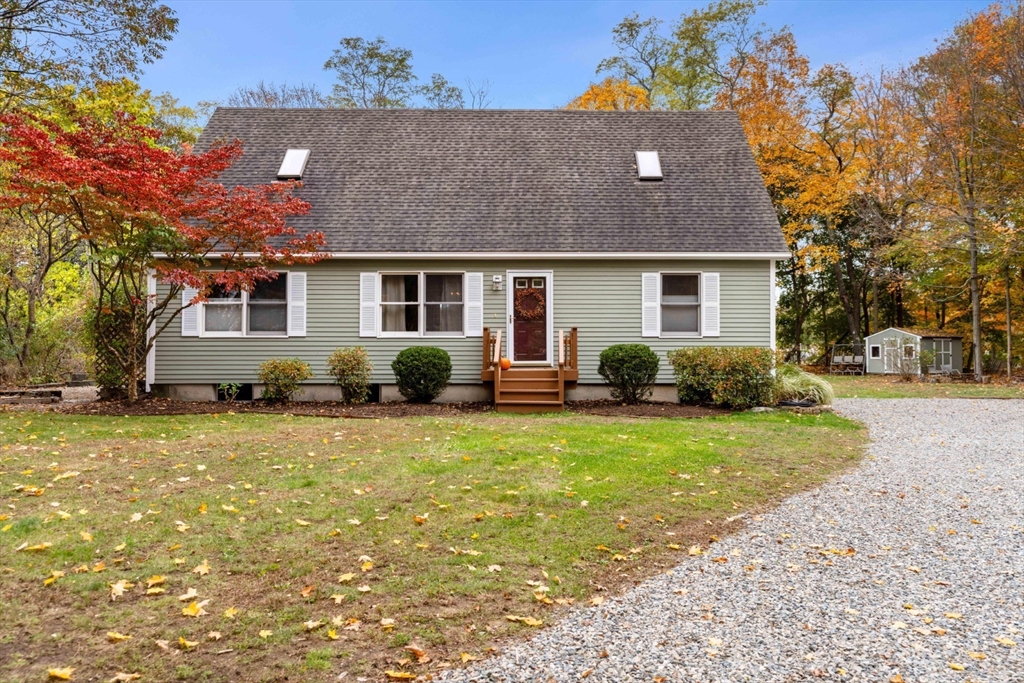 21 Hammond Street Rowley, MA 01969 - Photo 1 of 26