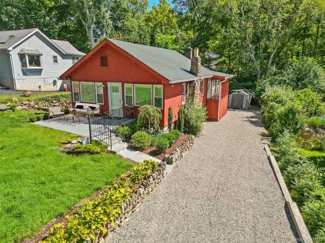 $599,000 | 6 Brookside Drive, Yorktown Heights, NY 10598