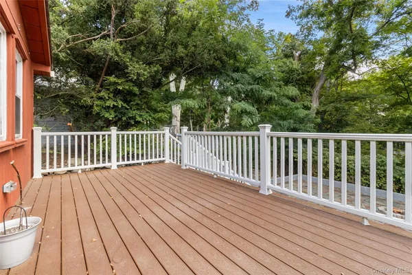 $599,000 | 6 Brookside Drive, Yorktown Heights, NY 10598