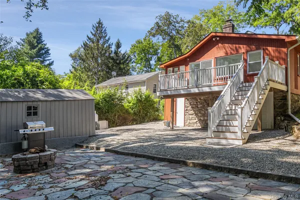 $599,000 | 6 Brookside Drive, Yorktown Heights, NY 10598