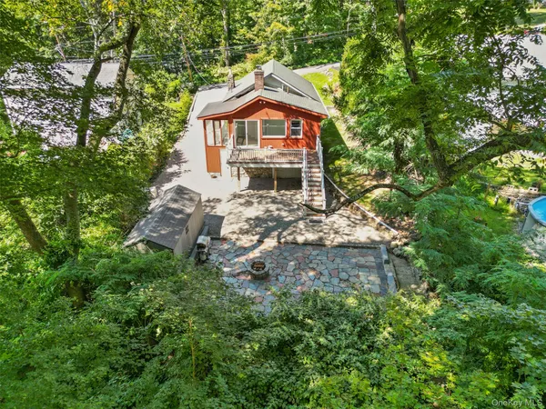 $599,000 | 6 Brookside Drive, Yorktown Heights, NY 10598