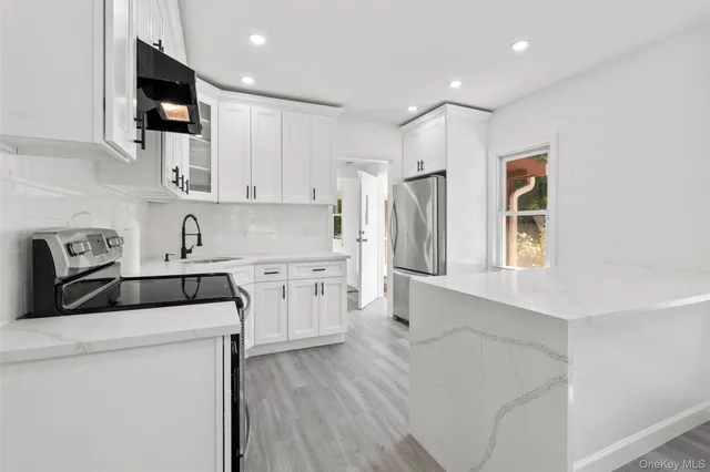 $599,000 | 6 Brookside Drive, Yorktown Heights, NY 10598