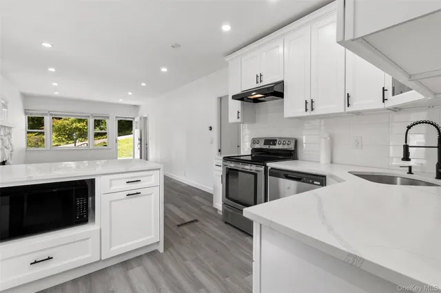 $599,000 | 6 Brookside Drive, Yorktown Heights, NY 10598