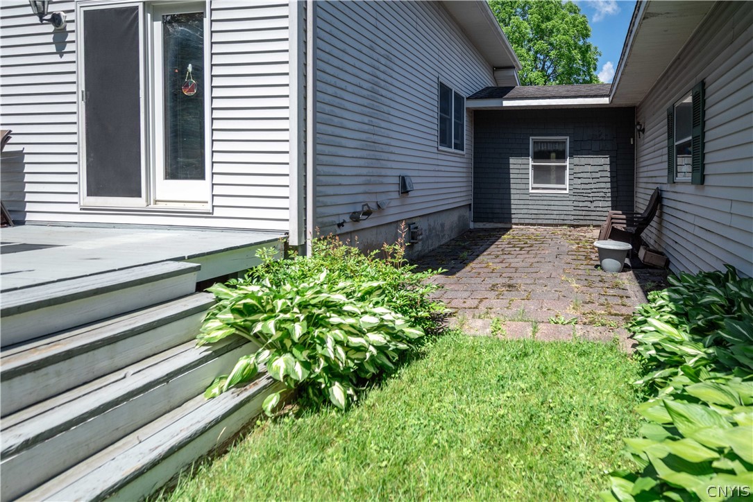 6032 Cavanaugh Road Marcy, NY 13403 - Photo 14 of 42