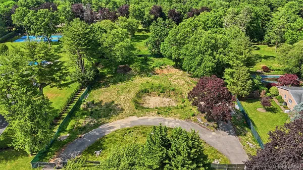 $2,650,000 | 9 Terrace Court, Old Westbury, NY 11568