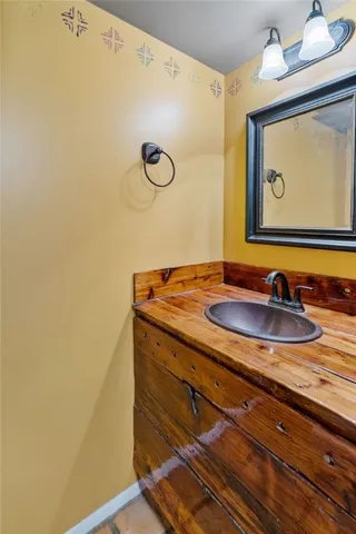 $165,000 | 41 Townhouse Lane, Corpus Christi, TX 78412