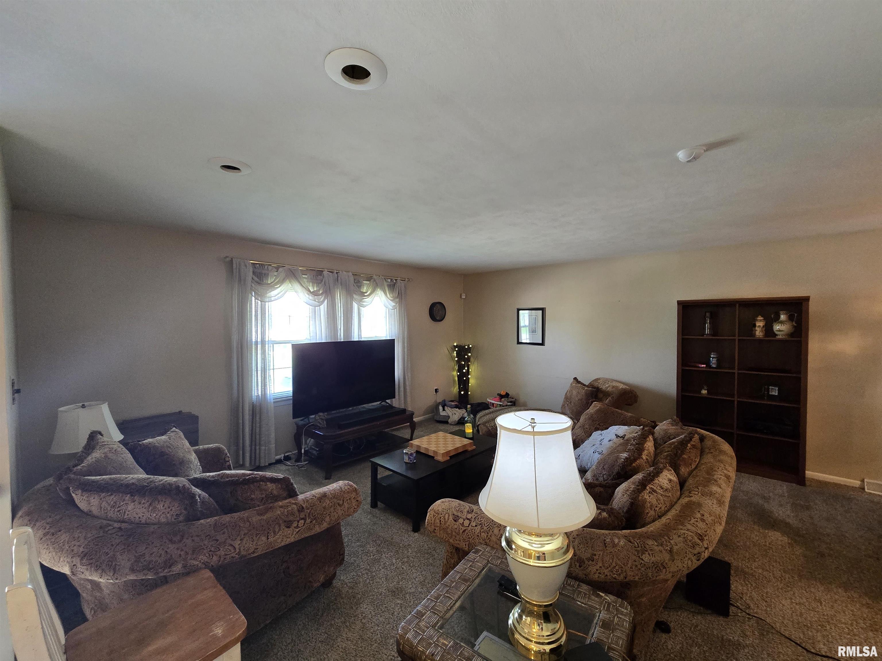 7 Circle Drive Mount Vernon, IL 62864 - Photo 22 of 62