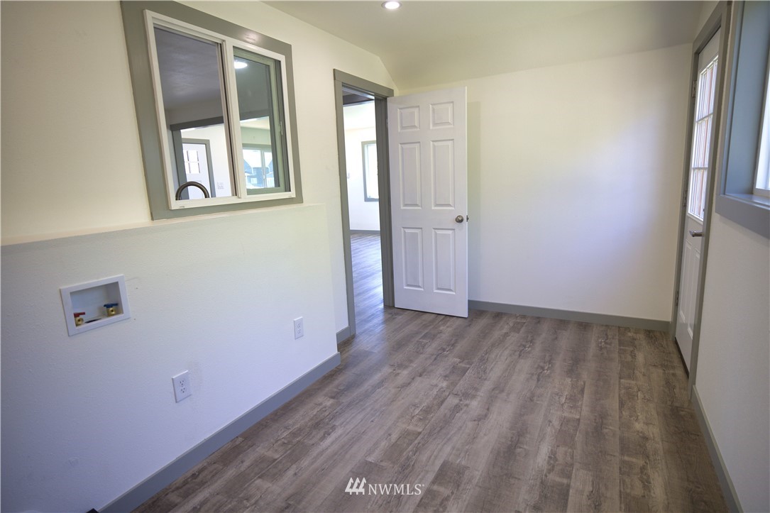 212 F Street Cosmopolis, WA 98537 - Photo 17 of 25 Gallery Image 17