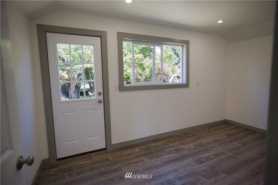 212 F Street Cosmopolis, WA 98537 - Photo 19 of 25 Gallery Image 19