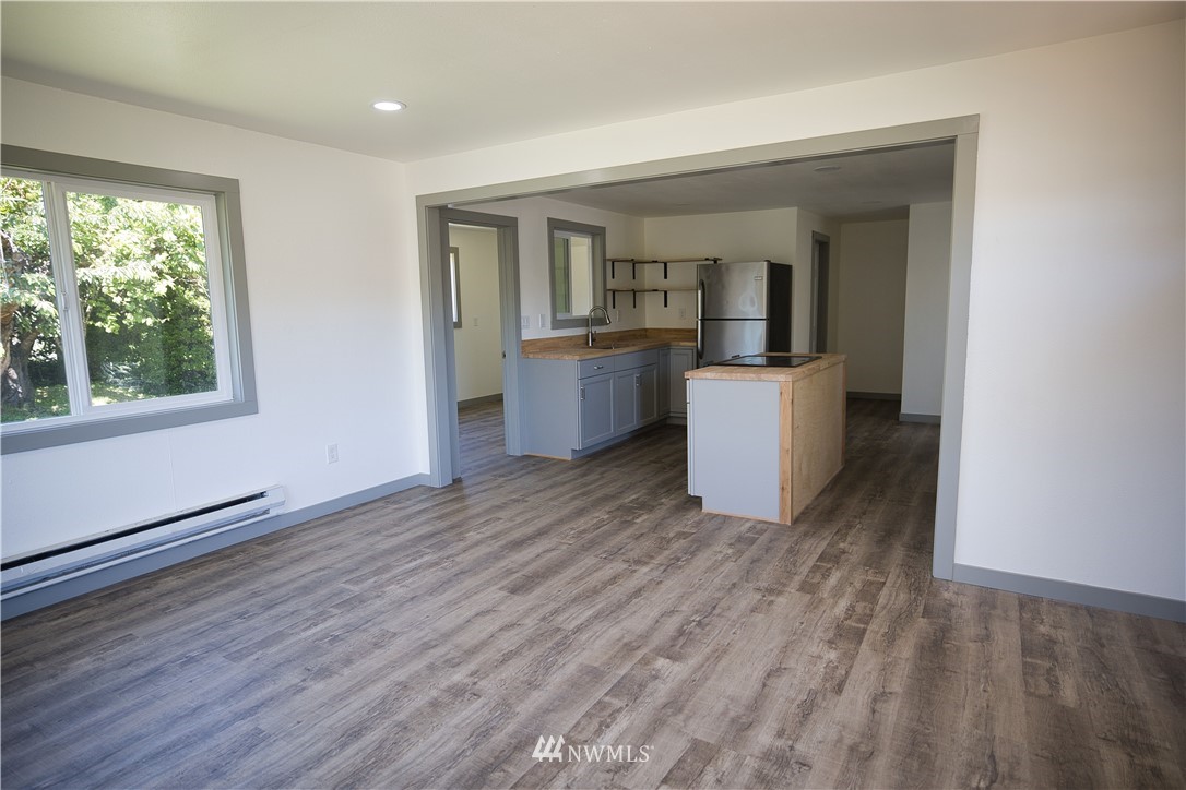 212 F Street Cosmopolis, WA 98537 - Photo 5 of 25 Gallery Image 5