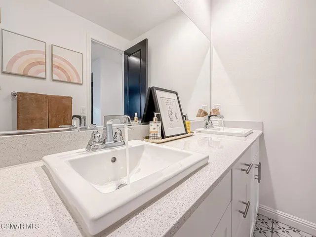 a view of a back yard from a balcony