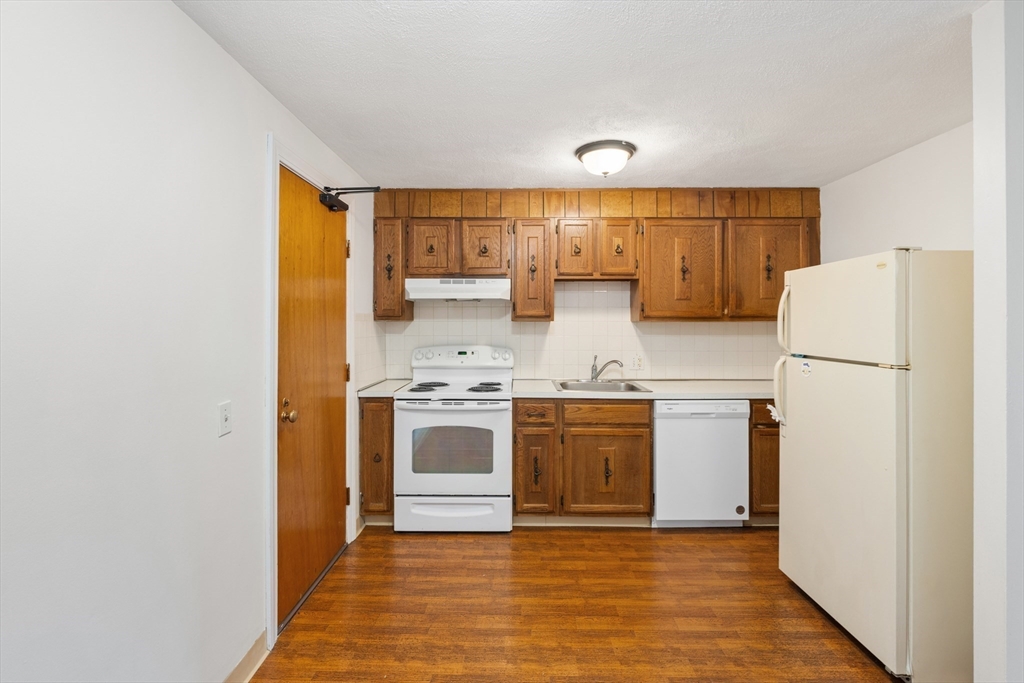 17 Davis Road, Unit B3 Acton, MA 01720 - Photo 9 of 19 Gallery Image 9