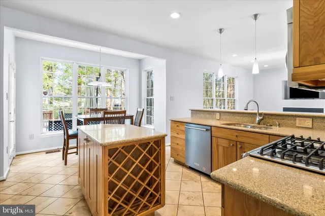 $735,000 | 11103 Knights Court, Germantown, MD 20876