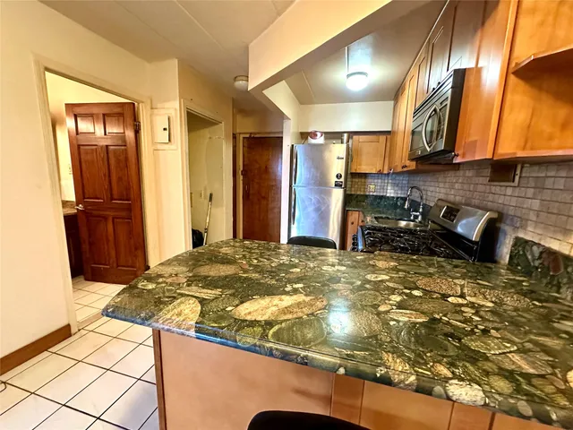 $399,000 | 130-14 60th Avenue, Unit 2E | Queensboro Hill