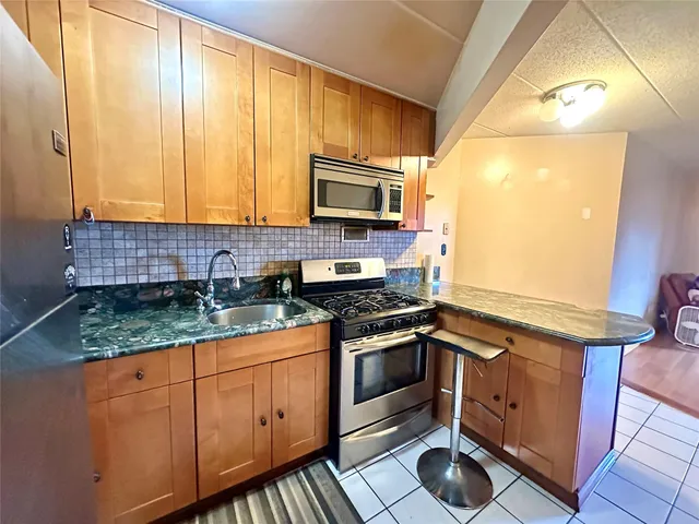 $399,000 | 130-14 60th Avenue, Unit 2E | Queensboro Hill